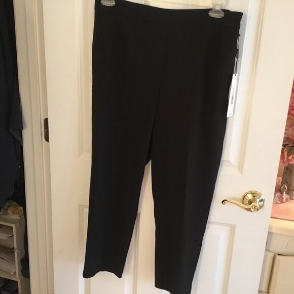 NWT. Calvin Klein Black Cropped Pants Sz 16 - Picture 6 of 10